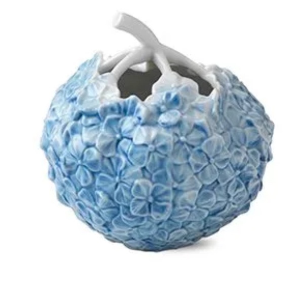 Royal Copenhagen Other - Wouter Dolk for
Royal Copenhagen
The art of giving flowers hydrangea vase
blue